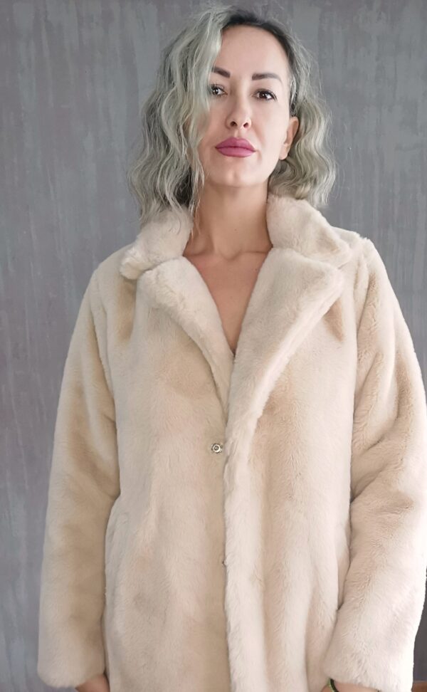 ΓΟΥΝΑ ΜΑΚΡΙΑ ΜΠΕΖ