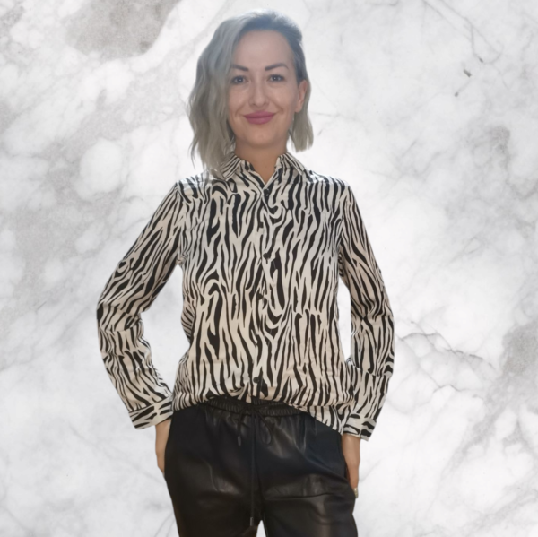 ΠΟΥΚΑΜΙΣΟ ΖΕΒΡΑ