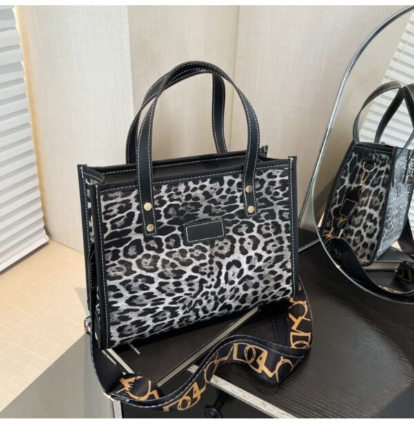 ΤΣΑΝΤΑ ΑΝΙΜΑΛ ΠΡΙΝΤ