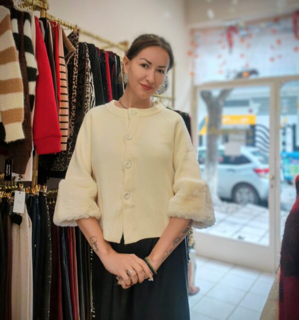 ΖΑΚΕΤΑ ΜΕ ΓΟΥΝΙΝΑ ΜΑΝΙΚΙΑ