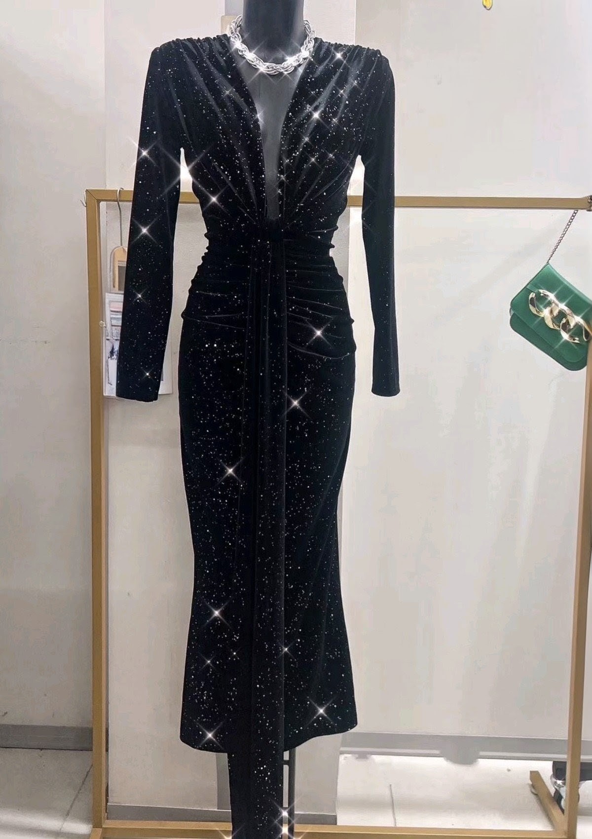 Screenshot_20251204_134309_com_viber_voip_MediaDetailsActivity~3