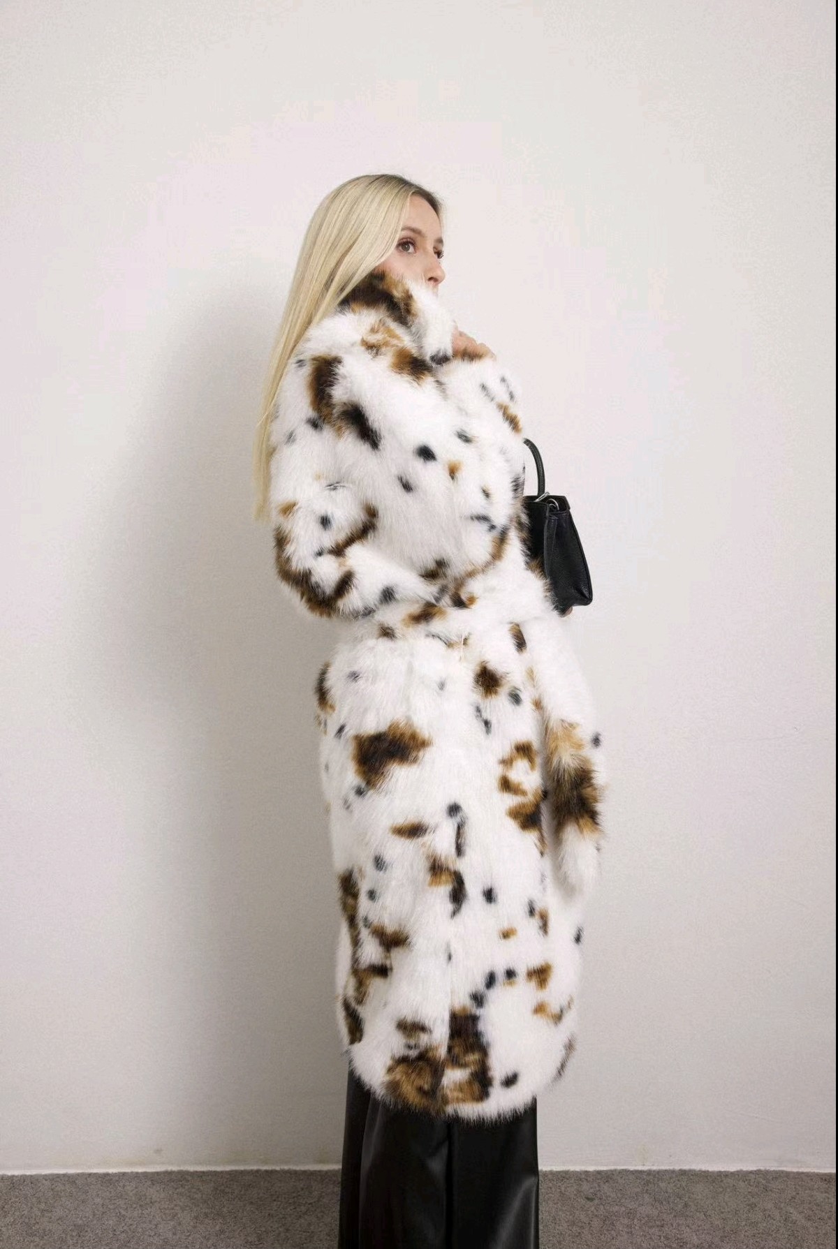 Screenshot_20251204_134347_com_viber_voip_MediaDetailsActivity~2