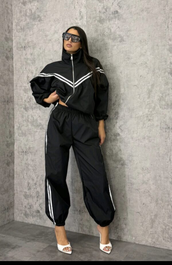 ΜΑΥΡΟ ΣΕΤ ΑΘΛΗΤΙΚΗΣ ΦΟΡΜΑΣ (RETRO WINDBREAKER)